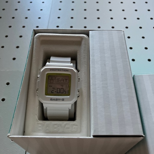 CASIO BABY-G BGD-10K-7JR 新品、未使用品　これからの時期におすすめファッション腕時計、新生活用！早いお取引きの