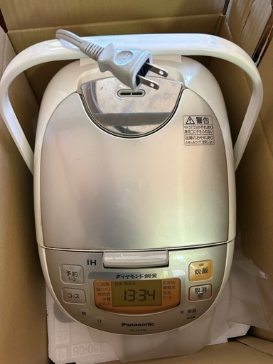 炊飯器 白色 (ぶーすか) 焼津のキッチン家電《炊飯器》の中古あげます 
