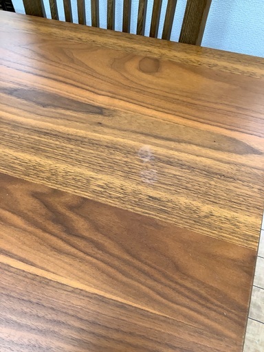 CALLIGARISのダイニング5点セットです。