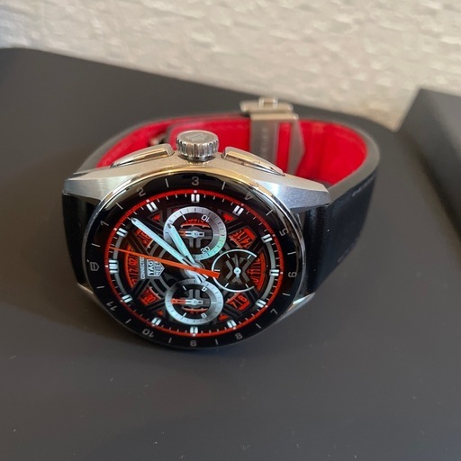 Tag Heuer connected E4  タグホイヤーコネクテッド
