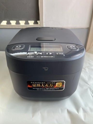 極美品 25年製 数回使用 象印 ZOJIRUSHI炊飯器 NW-YC10 黒