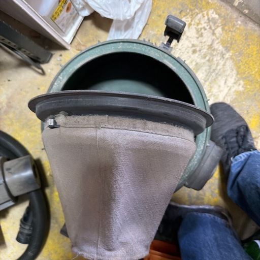 4月12日引取りなら、多少値引きます！BOSCH掃除機