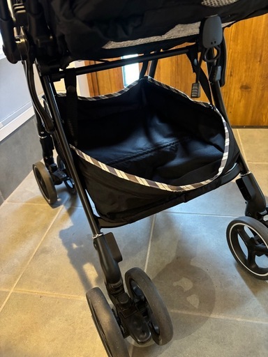Aprica ベビーカー　ラクーナエアーコンパクト