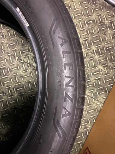 タイヤ4本セット
