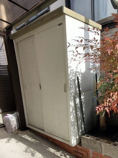 ヨド物置　中古　鍵付き