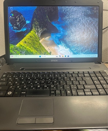 EPSON ノートパソコン Endeavor NJ5500。Windows 11