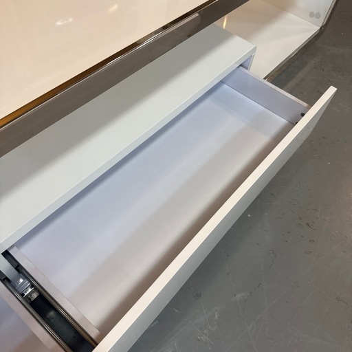 【ほぼ新品】Kirario 北欧風木製TVボード w150cm ほぼ新品】Kirario 北欧風木製TVボード w150cm
