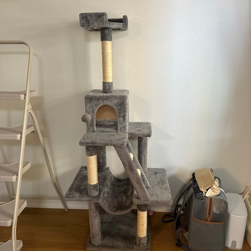 キャットタワー