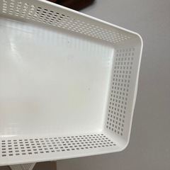 ダイソー収納カゴ 約33cm 5個セット名古屋 ダイソーカゴ5個 200円 早い者勝ち　シンプル白 収納カゴ 約33cm 5個　まとめ売りの画像