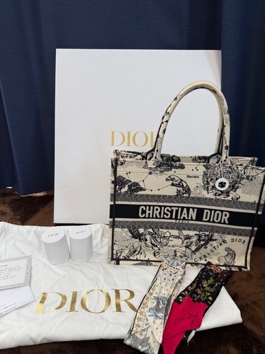 Christian Diorブックトートミディアム