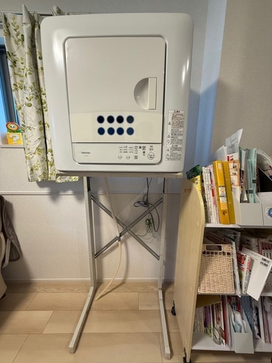 (値下げ)衣類乾燥機　東芝　ED-458(W)2021年製