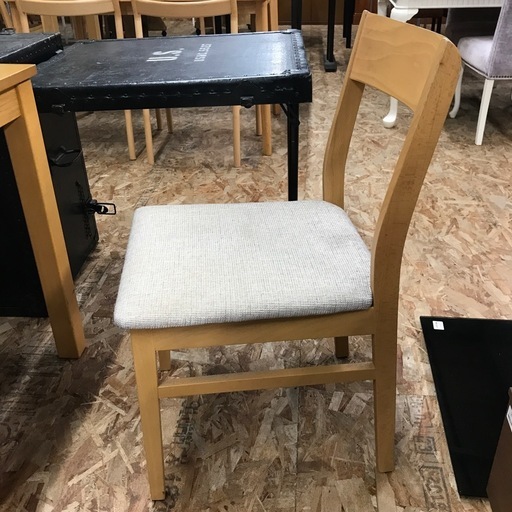 ジャングルジャングル貝塚店　ダイニングセット　2人用　テーブル　机　イス　チェア　木　木目　茶色　ライトブラウン　コンパクト　折りたた