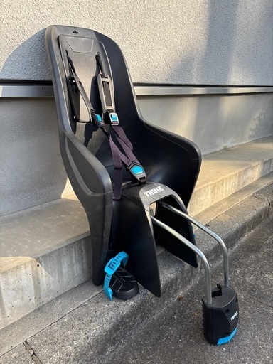THULE 自転車用チャイルドシート ブラック・ブルー