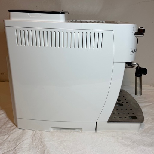 De'Longhi (デロンギ) 全自動コーヒーマシン マグニフィカS ECAM22112W