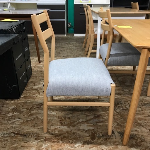 ジャングルジャングル貝塚店　ニトリ　ダイニングセット　2人用　テーブル　机　イス　チェア　木　木目　茶色　ライトブラウン　シンプル　オ