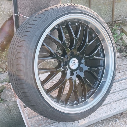 タイヤほぼ新品!! 1本のみ売切り 19インチホイール 深リム ロクサーニ