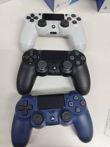 PS4 DUALSHOCK4/CUH-ZCT2J/ワイヤレスコントローラー3個セット！（純正）
