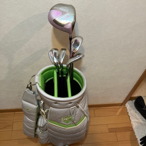 女性用ゴルフセット
