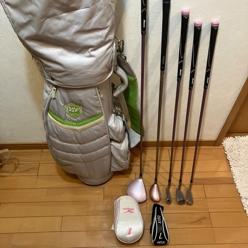 女性用ゴルフセット
