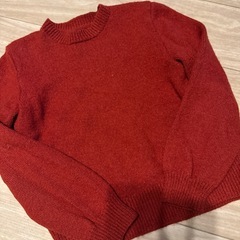 子ども用赤ニットセーター120~140くらいの画像