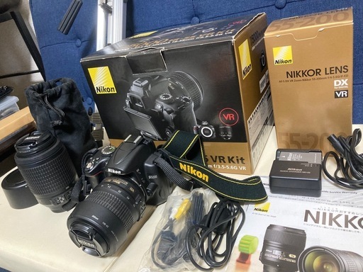 ★Nikon D5000 一眼レフカメラ　VRフルキット
