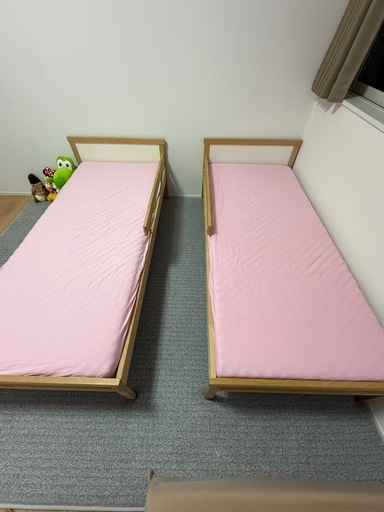 IKEA キッズ　SNIGLARベッドフレーム　x2台