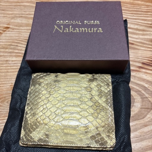 蛇金色財布