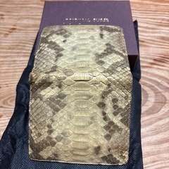 蛇金色財布の画像