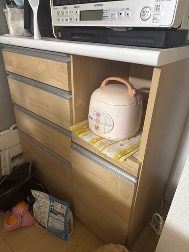 キッチン収納棚