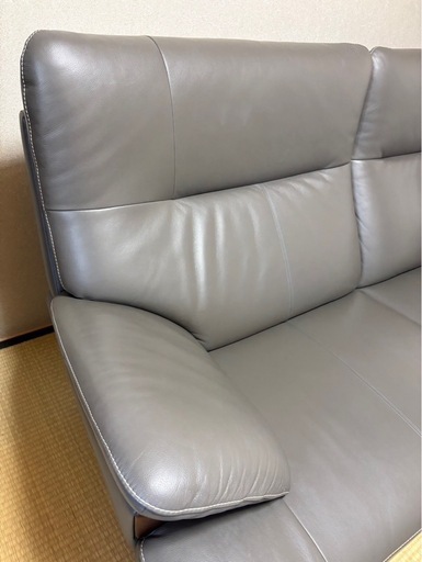 【本日限定大幅値引き可能】カリモク家具　karimoku 2.5pソファ　グレー　本革　チターノ