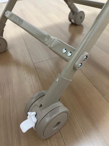 ハイローチェア