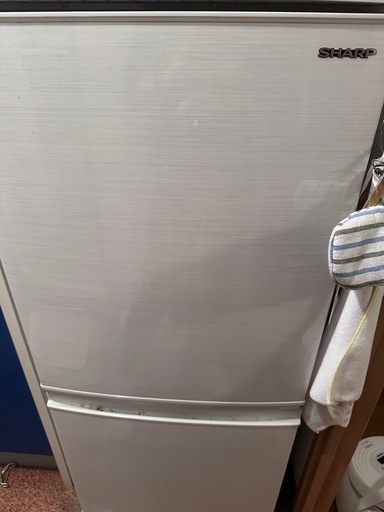SHARP 冷蔵庫 (山中) 西元町のキッチン家電《冷蔵庫》の中古あげます 