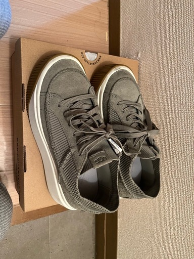UGG   スニーカー
