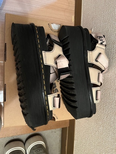 Dr.Martens サンダル