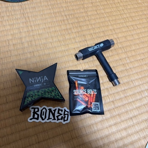 スケボー（8.125インチ）　NINJA ACE