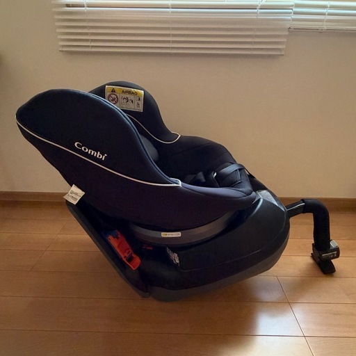 コンビ　チャイルドシート