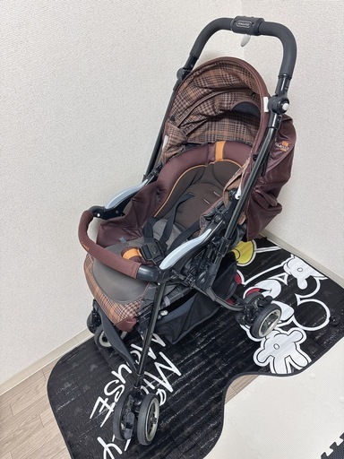 ５点セット　コンビ　ベビーカー　両対面式　
ハイローチェア　ベビーベッド　アンパンマンパズル