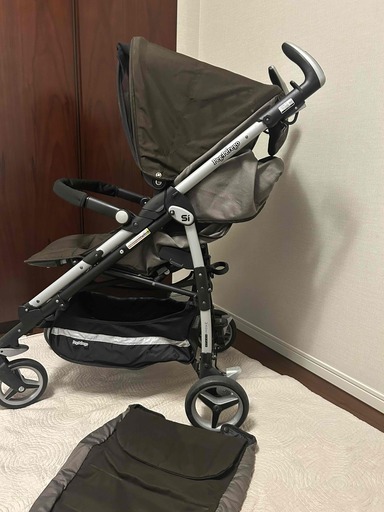 【良好おすすめ：Peg Perego ベビーカーSi】ほぼフラットになるリクライニング＆自立