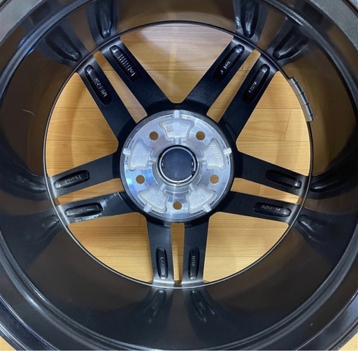 日産 RZ34 現行フェアレディZ 純正 新車外しの新品同様品 格安にて　早い方を優先します。