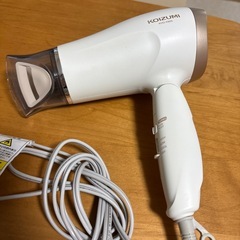 コイズミヘアードライヤーの画像