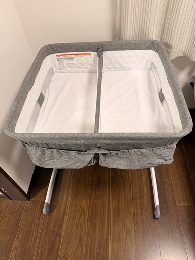 双子用ベッド   マットレス、カバー付き　