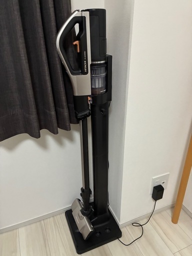 美品　2022年購入　掃除機　コードレス　1.7kg　HITACHI 日立　パワーブーストサイクロン　PV-BH900J