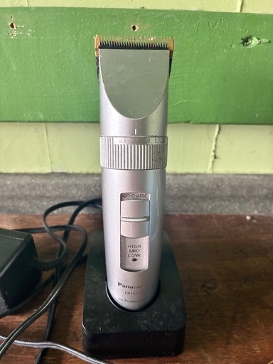 Panasonic ER1510P バリカン 充電器 アタッチメント付き