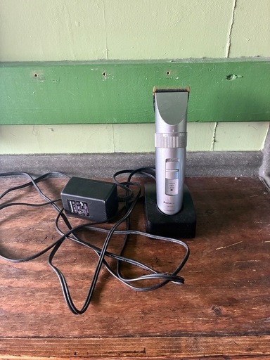 Panasonic ER1510P バリカン 充電器 アタッチメント付き