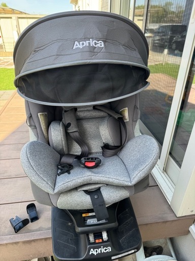 Aprica クルリラ R129対応 回転式チャイルドシート ISOFIX 新生児クッション未使用