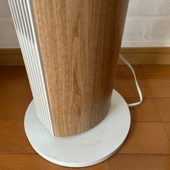 タワーファン（扇風機）の画像