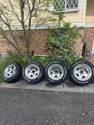 TRV 
１６インチ　アルミホイール