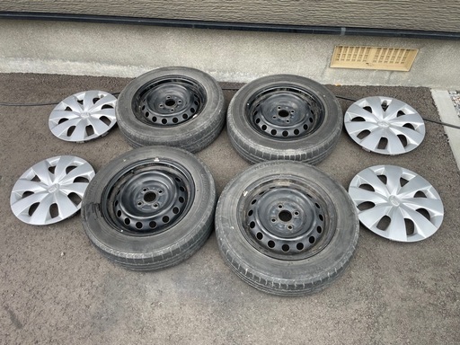 ヴィッツ アクア等に　165/70R14   PCD100 ハブ径54mm