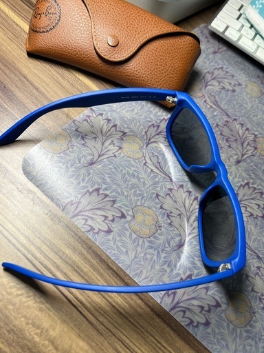 Ray-Ban ブルー サングラス ケース付き