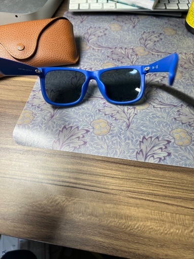 Ray-Ban ブルー サングラス ケース付き